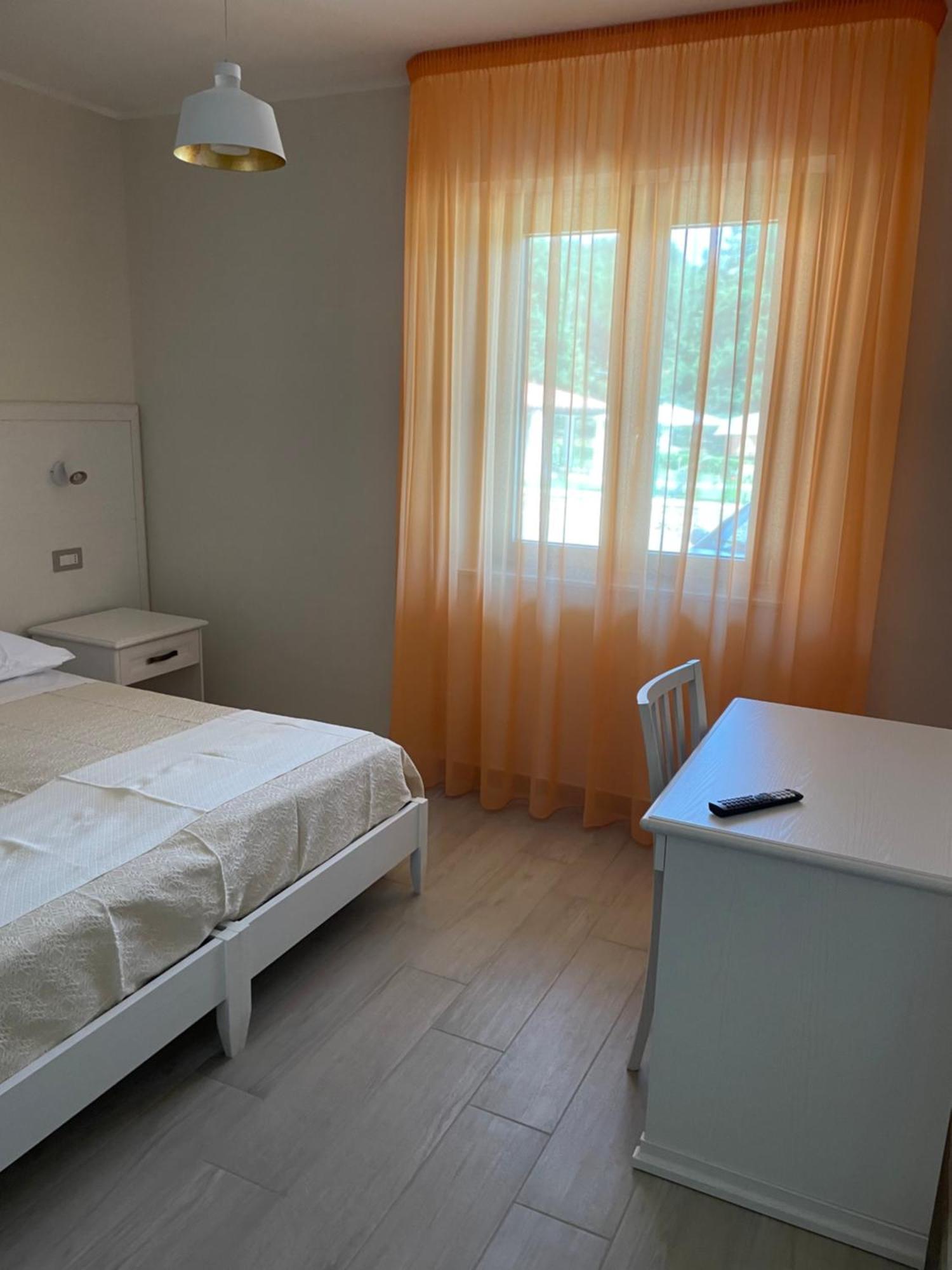 Fd Lorichella Hotell Lorica Exteriör bild