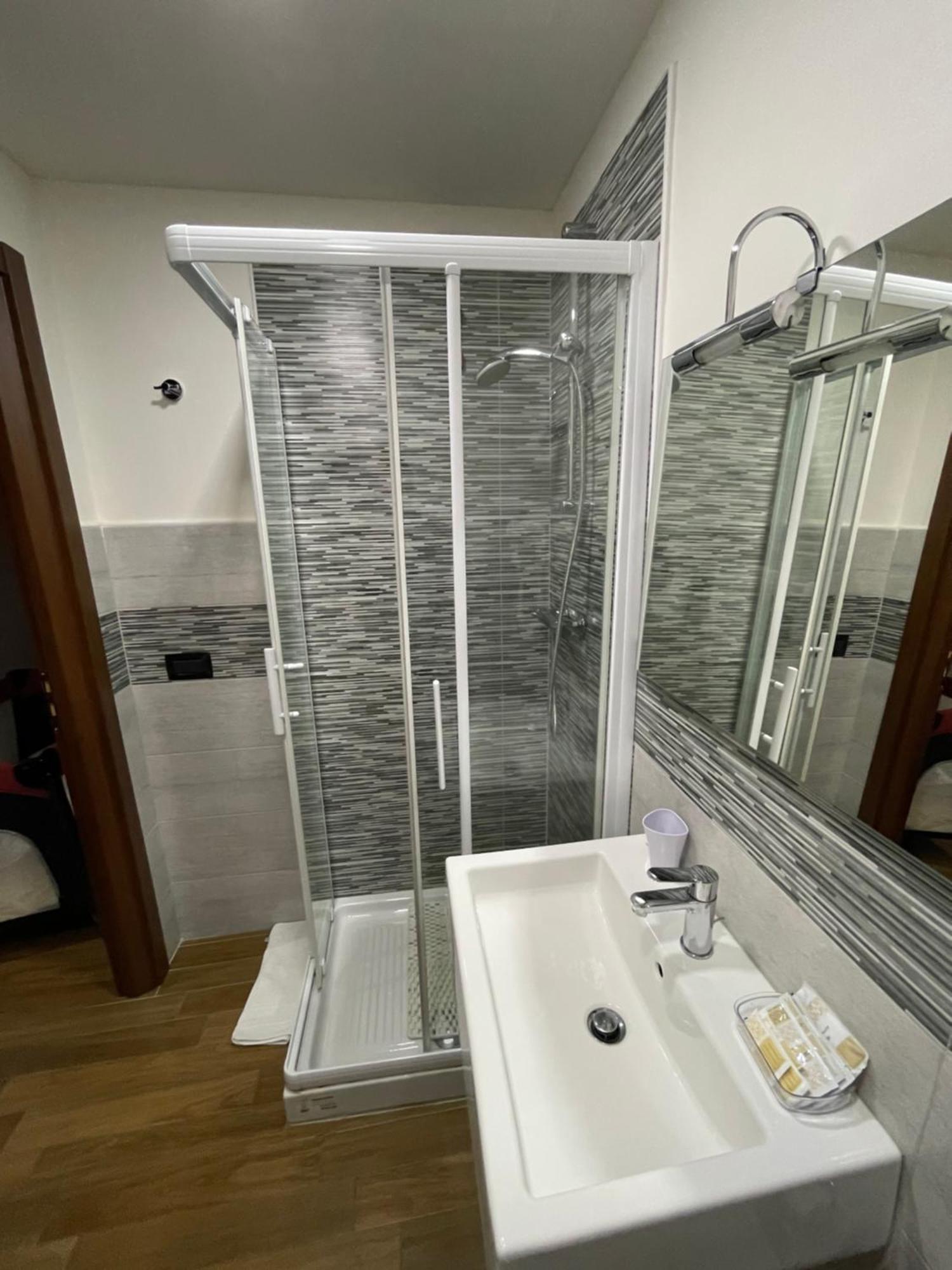 Fd Lorichella Hotell Lorica Exteriör bild